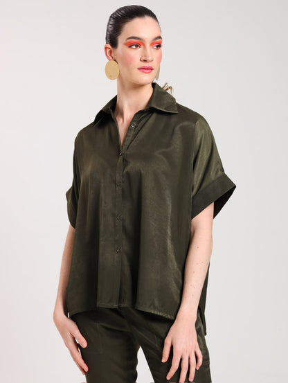 HI-LO TOP / OLIVE SATIN TWILL