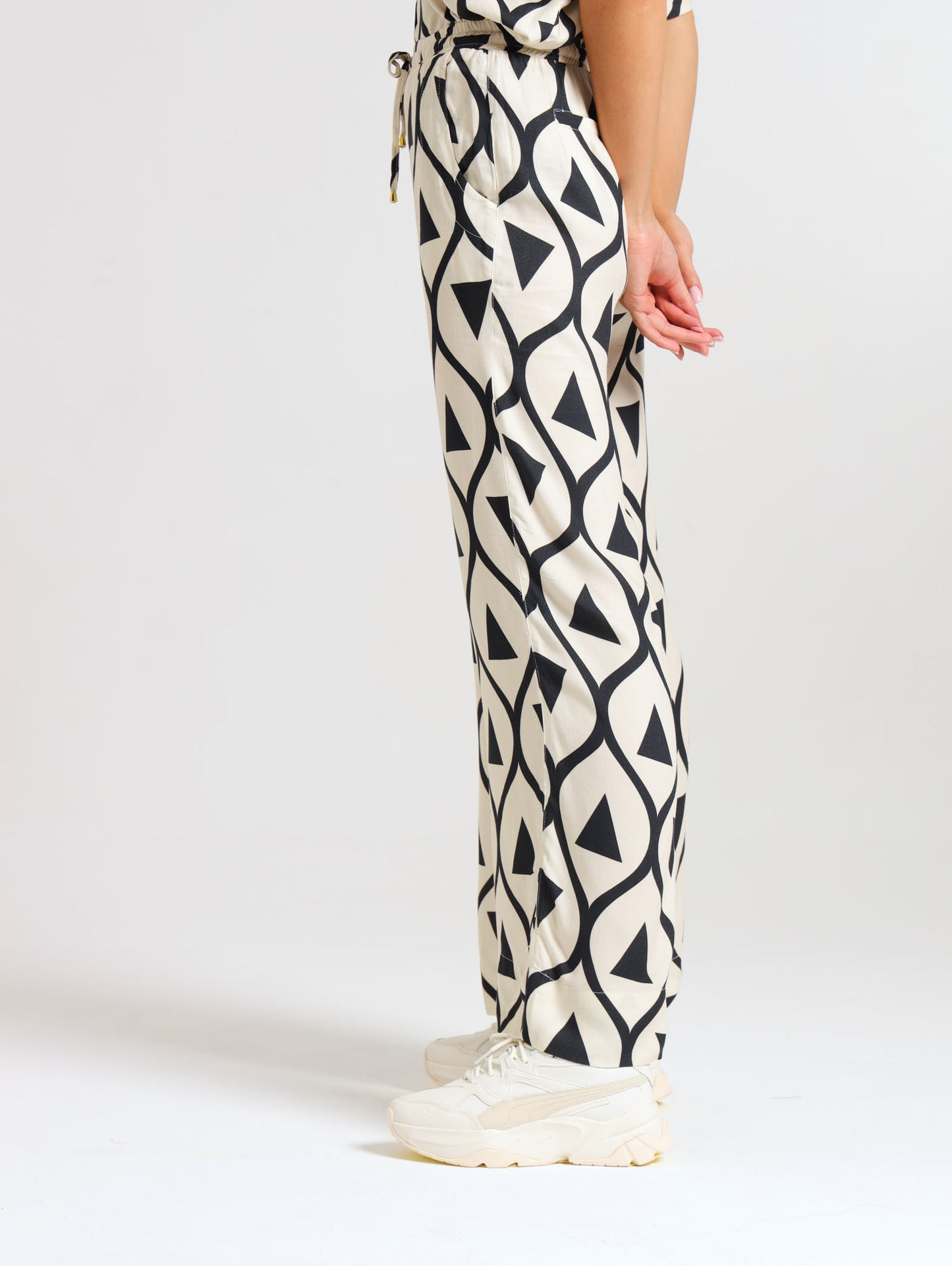 DRAWSTRING PALAZZO / ABSTRACT GEO