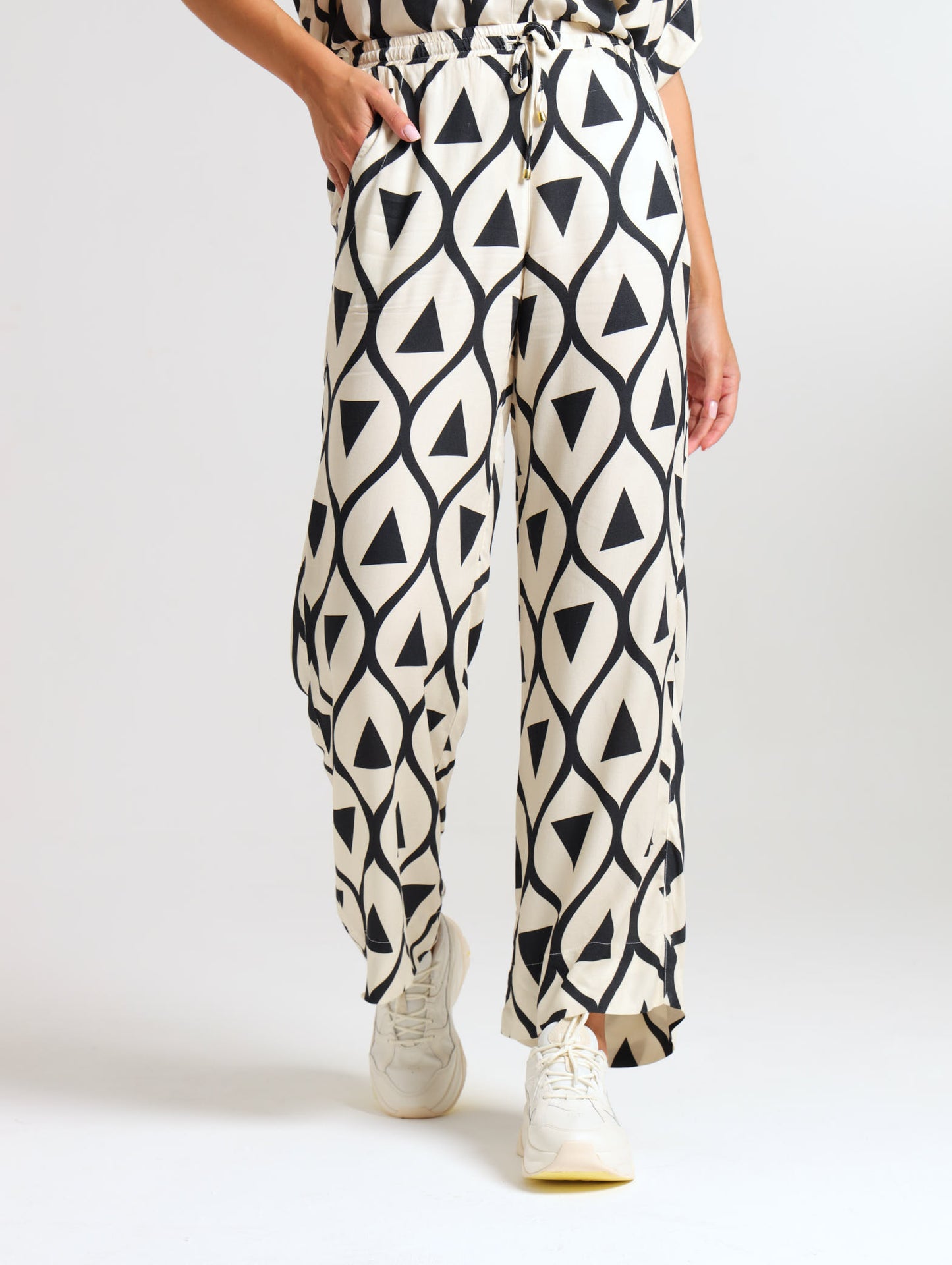 DRAWSTRING PALAZZO / ABSTRACT GEO